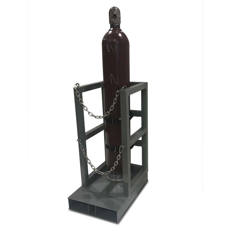 Gas cylinder pallet R2X2BPAL loaded with one gas cylinder bottle secured with straps and chains